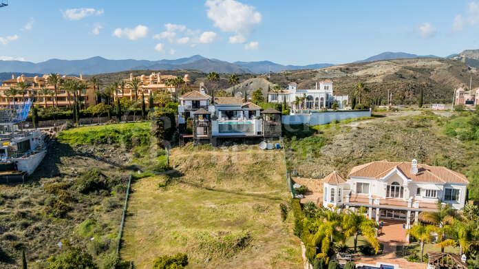 Villa Ananda - with Sea Views in Los Flamingos, Benahavis