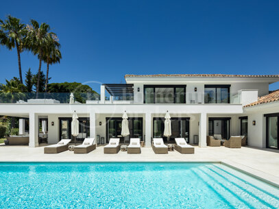 Auriga 36 - Recently Renovated Frontling Golf Villa in Nueva Andalucia
