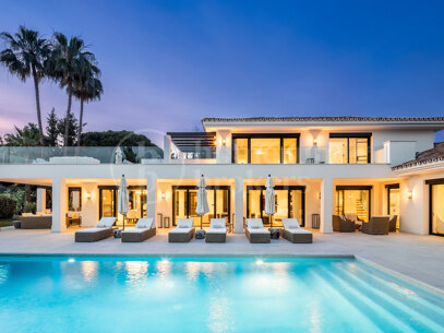 Auriga 36 - Recently Renovated Frontling Golf Villa in Nueva Andalucia