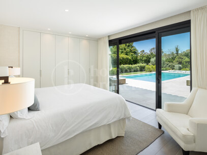 Auriga 36 - Recently Renovated Frontling Golf Villa in Nueva Andalucia