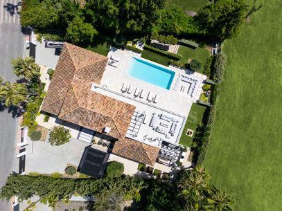 Auriga 36 – Nyligen Renoverad Golfvilla i Frontläge i Nueva Andalucía