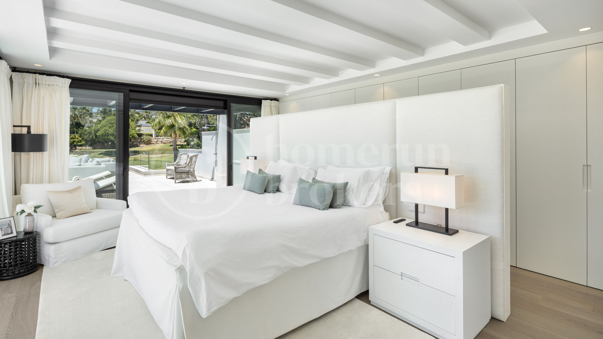 Auriga 36 – Nyligen Renoverad Golfvilla i Frontläge i Nueva Andalucía