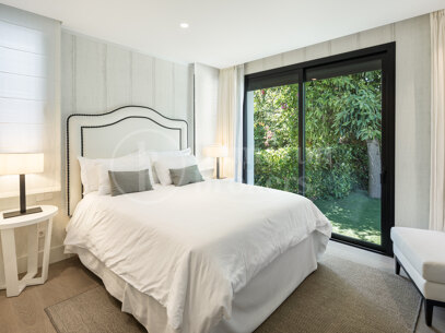 Auriga 36 - Recently Renovated Frontling Golf Villa in Nueva Andalucia