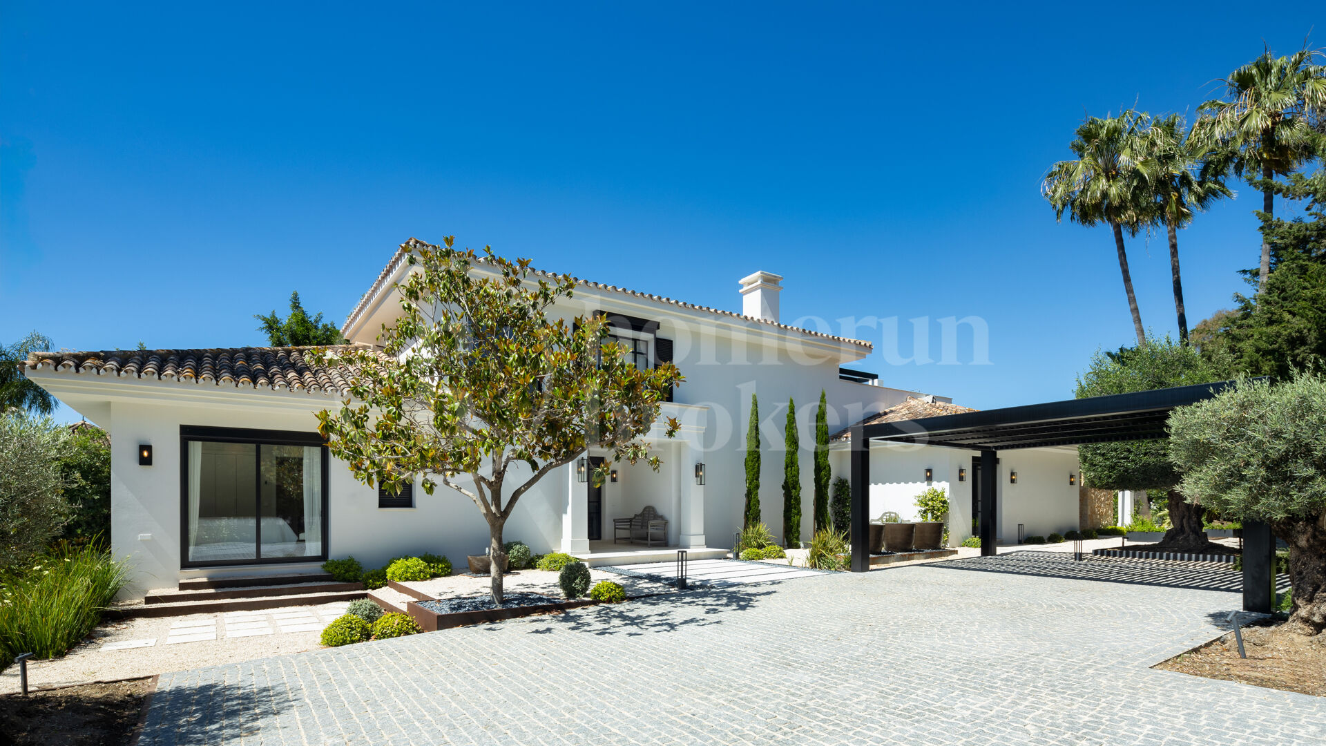 Auriga 36 – Nyligen Renoverad Golfvilla i Frontläge i Nueva Andalucía