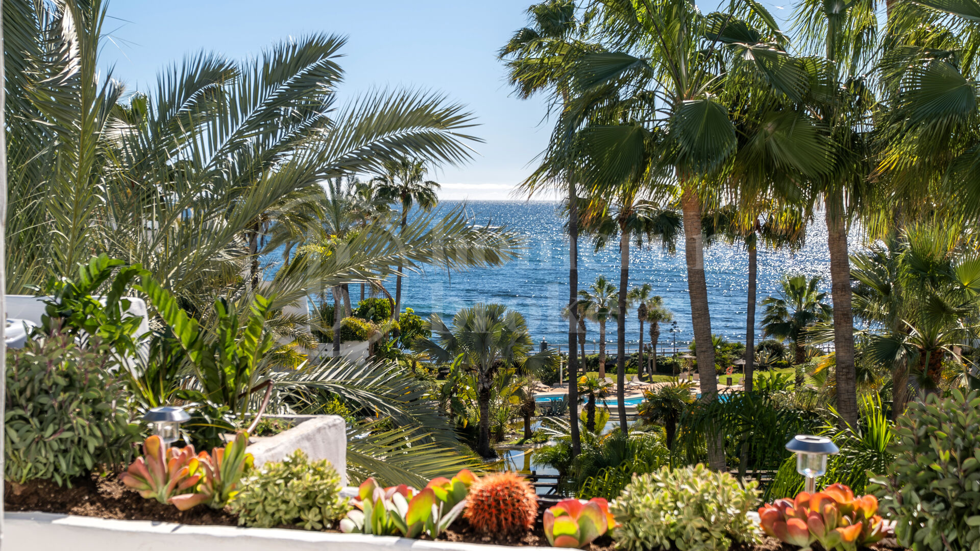 Penthouse Ventura - Sea Views duplex Penthouse in Puerto Banús.