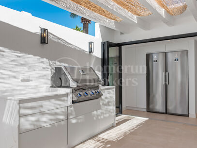 Casa Rosario - Fully Renovated Villa just Steps from the beach