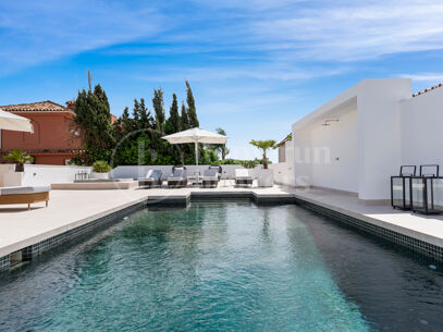 Casa Rosario - Fully Renovated Villa just Steps from the beach