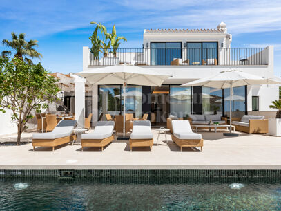 Casa Rosario - Fully Renovated Villa just Steps from the beach