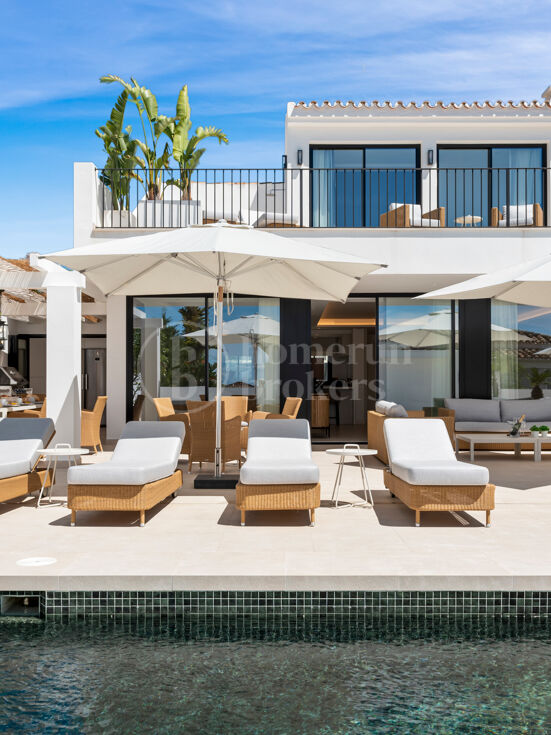 Casa Rosario - Helt renoverad villa bara några steg från stranden