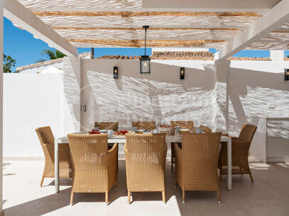 Casa Rosario - Fully Renovated Villa just Steps from the beach