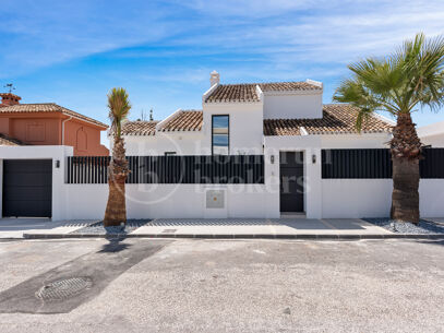 Casa Rosario - Fully Renovated Villa just Steps from the beach