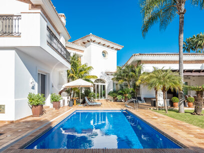 Casa Camila - Elegant Villa in la Quinta de Sierra Blanca