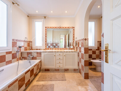 Casa Camila - Elegant Villa in la Quinta de Sierra Blanca