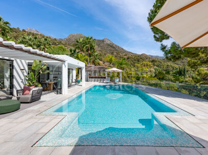 Casa Los 3 Olivos – Luxury Villa in Cascada de Camoján, Marbella
