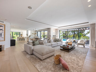 Casa Los 3 Olivos – Luxury Villa in Cascada de Camoján, Marbella