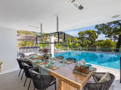 Casa Los 3 Olivos – Luxury Villa in Cascada de Camoján, Marbella