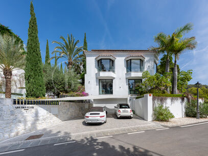 Casa Los 3 Olivos – Luxury Villa in Cascada de Camoján, Marbella