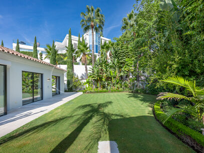 Casa Los 3 Olivos – Luxury Villa in Cascada de Camoján, Marbella