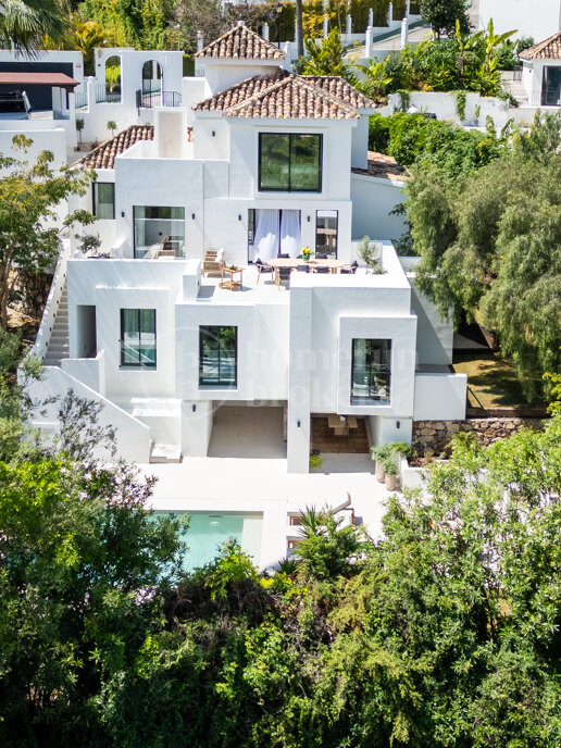 Villa Lucalle - Turnkey Project in Los Naranjos Hill Club, Marbella