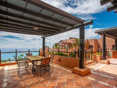 Penthouse Kempinski - Strandläge med lyxiga bekvämligheter i världsklass, Estepona East