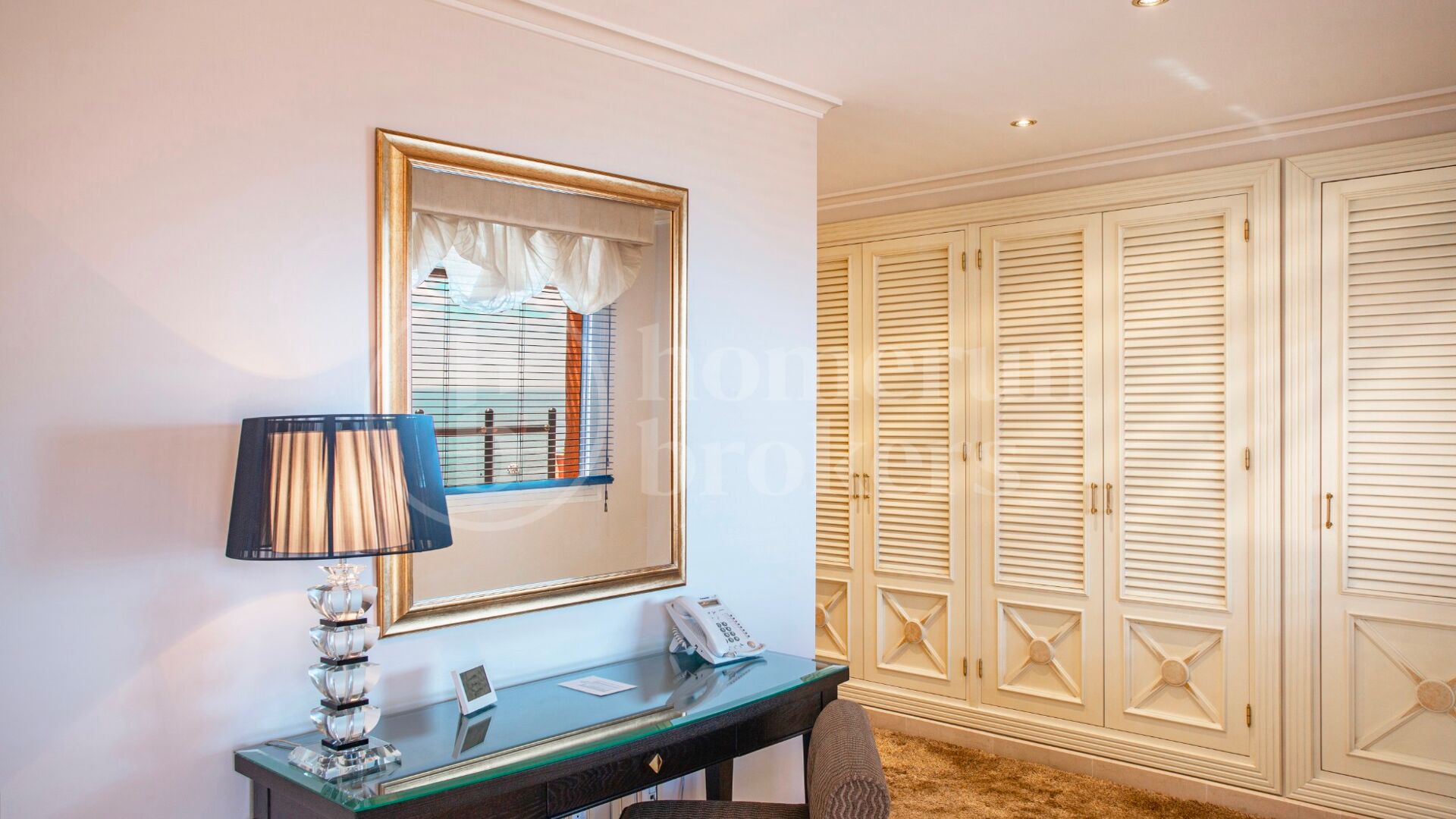 Penthouse Kempinski - Beachfront with world class amenities, Estepona East
