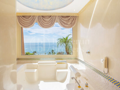 Penthouse Kempinski - Strandläge med lyxiga bekvämligheter i världsklass, Estepona East