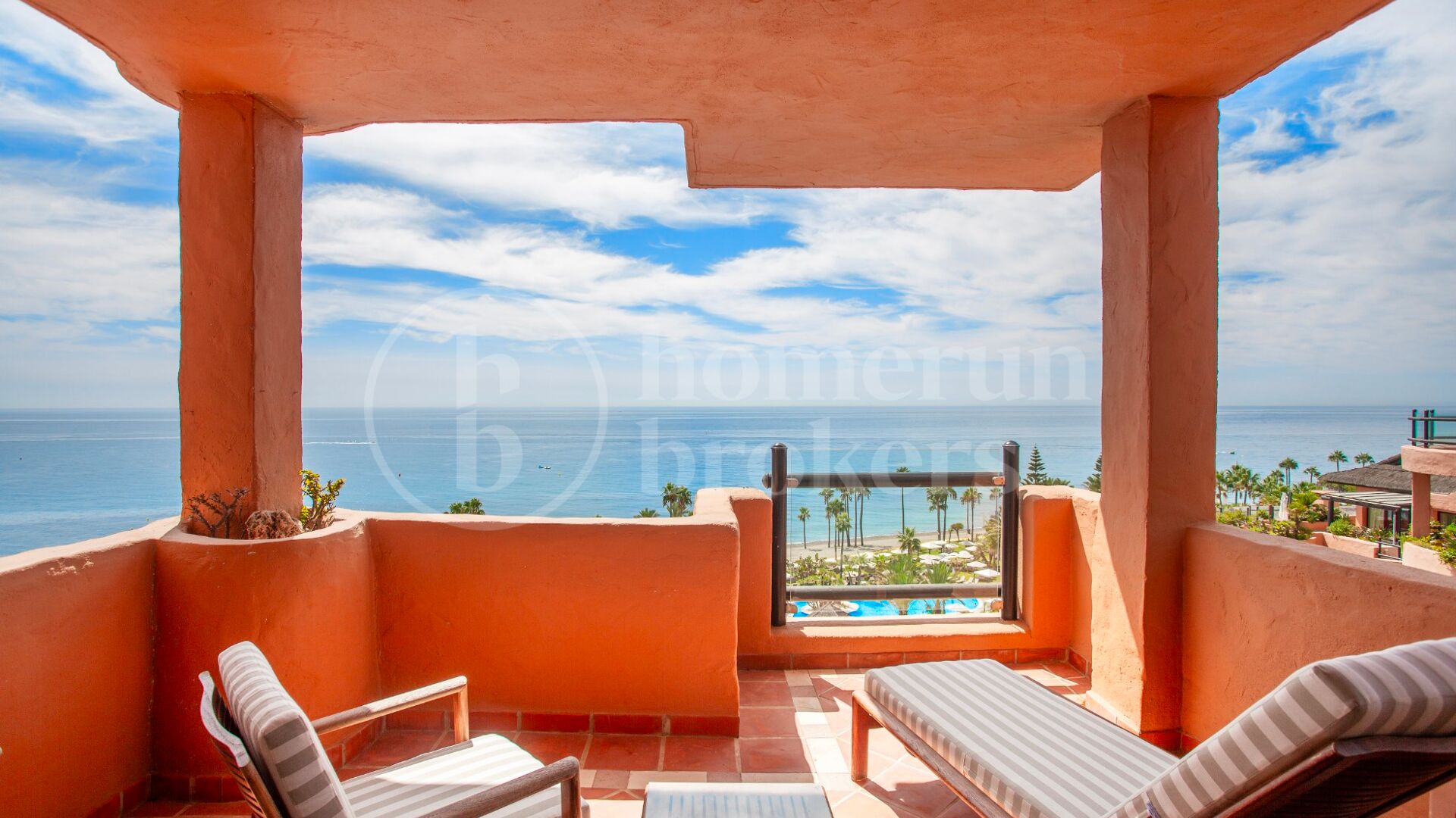 Penthouse Kempinski - Beachfront with world class amenities, Estepona East
