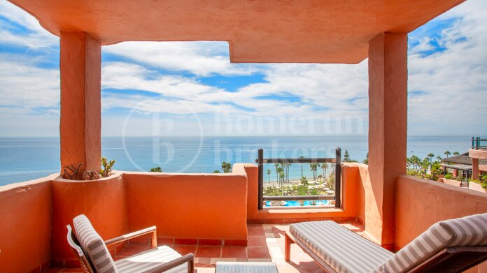 Penthouse Kempinski - Beachfront with world class amenities, Estepona East