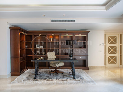 Penthouse Kempinski - Strandläge med lyxiga bekvämligheter i världsklass, Estepona East
