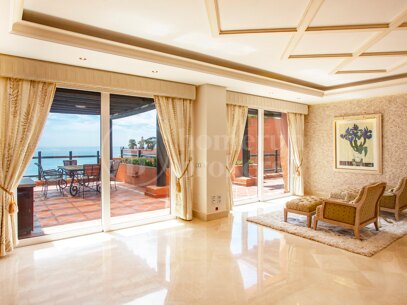 Penthouse Kempinski - Strandläge med lyxiga bekvämligheter i världsklass, Estepona East