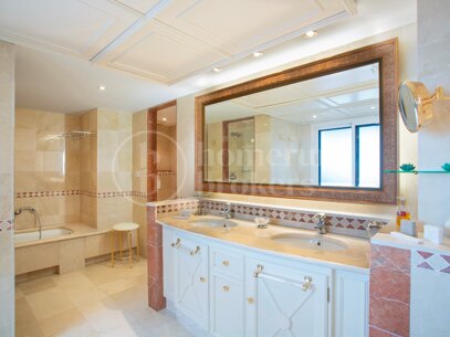 Penthouse Kempinski - Strandläge med lyxiga bekvämligheter i världsklass, Estepona East