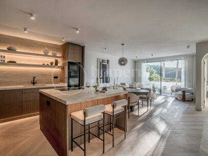 Lomas 311- Beautiful Duplex Penthouse in La Quinta