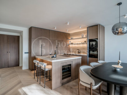Lomas 311- Beautiful Duplex Penthouse in La Quinta