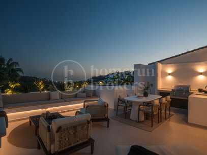 Lomas 311- Beautiful Duplex Penthouse in La Quinta