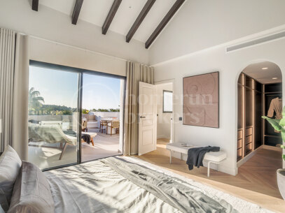 Lomas 311- Beautiful Duplex Penthouse in La Quinta