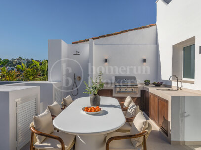 Lomas 311- Beautiful Duplex Penthouse in La Quinta