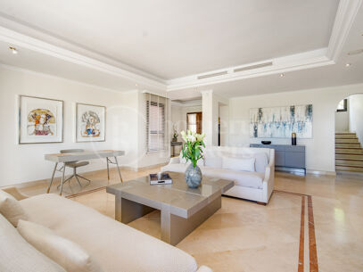 Casa Terra - Elegant Townhouse in Cascada de Camoján