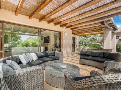 Casa Terra - Elegant Townhouse in Cascada de Camoján