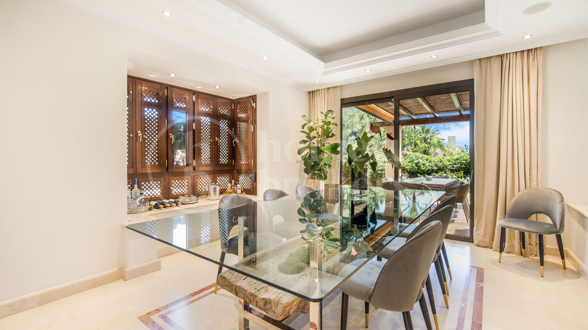 Casa Terra - Elegant Townhouse in Cascada de Camoján