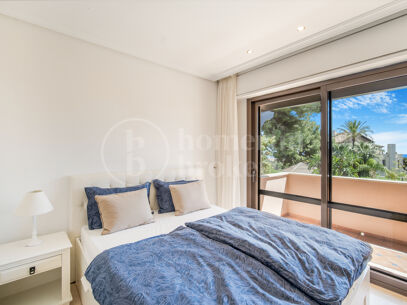 Casa Terra - Elegant Townhouse in Cascada de Camoján