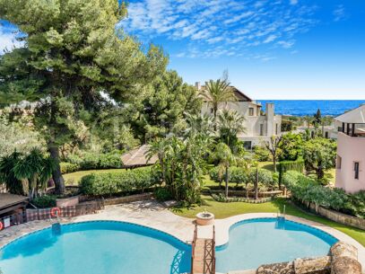 Casa Terra - Elegant Townhouse in Cascada de Camoján