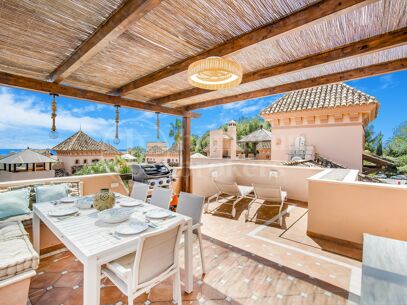 Casa Terra - Elegant Townhouse in Cascada de Camoján