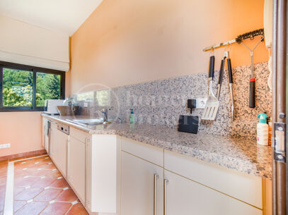 Casa Terra - Elegant Townhouse in Cascada de Camoján