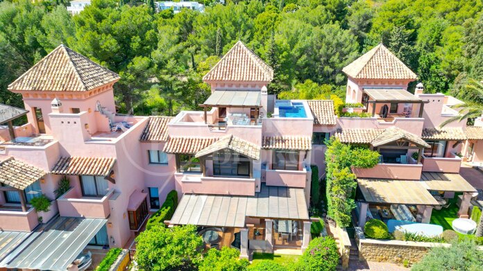 Casa Terra - Elegant Townhouse in Cascada de Camoján