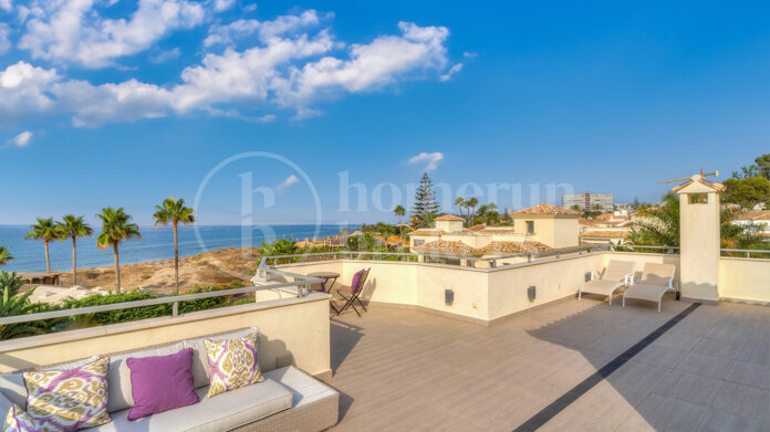 Villa Costa Bella - Beachside Villa in Marbella East