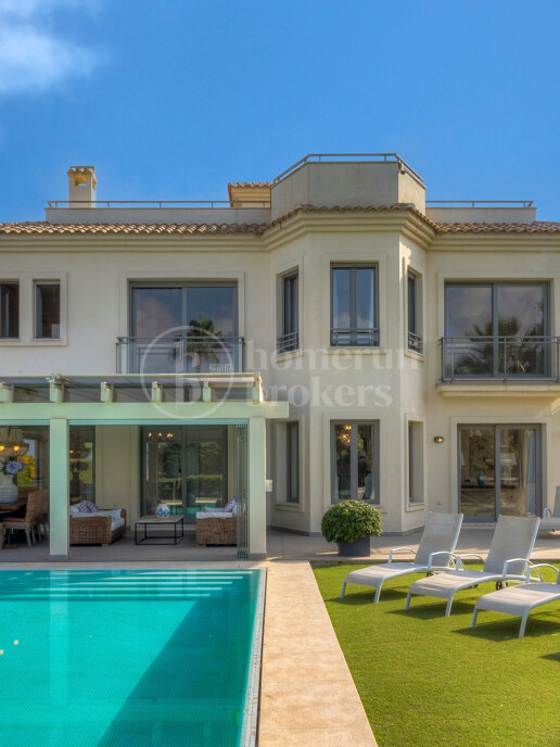 Villa Costa Bella - Beachside Villa in Marbella East