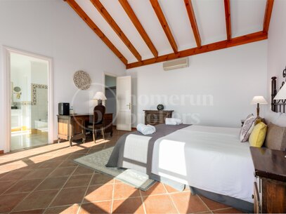 Villa Maravilla - Andalucian style Villa in El Madroñal