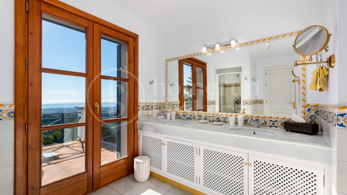 Villa Maravilla - Andalucian style Villa in El Madroñal