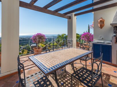 Villa Maravilla - Andalucian style Villa in El Madroñal