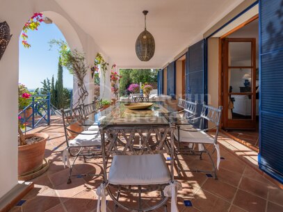 Villa Maravilla - Andalucian style Villa in El Madroñal